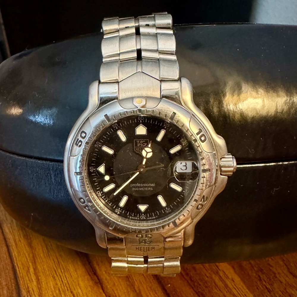 Tag Heuer 🖤🩶 Black Stainless Steel Quartz Watch - Picture 5 of 9